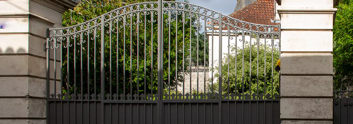 Wooden Swing Gate Repair in Palm Coast, FL